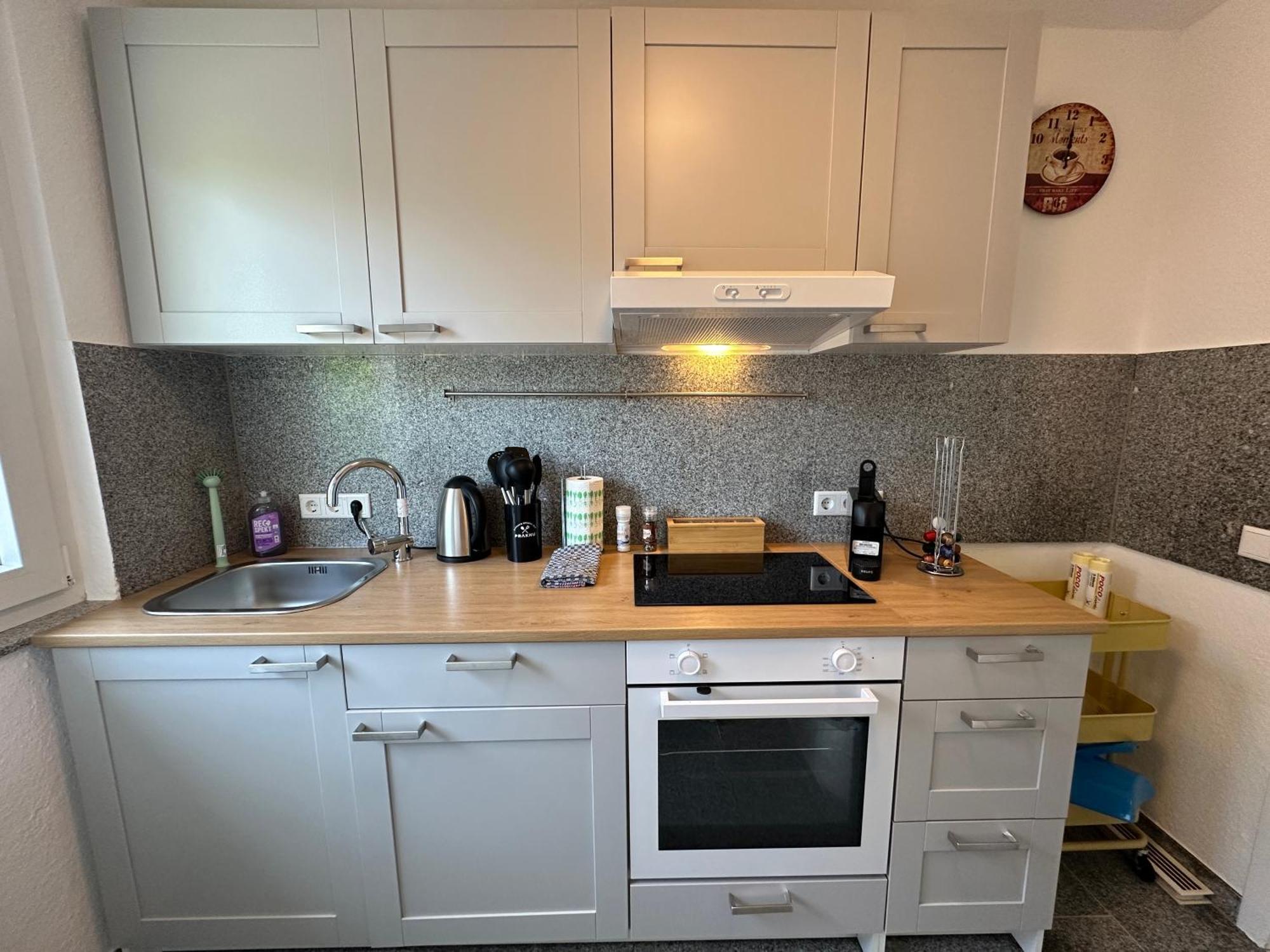 Moderne Fuer 4-5 Personen Mitten In Herten*netflix*nespresso Apartment